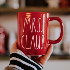 Rae Dunn “mrs. Claus” brand new mug